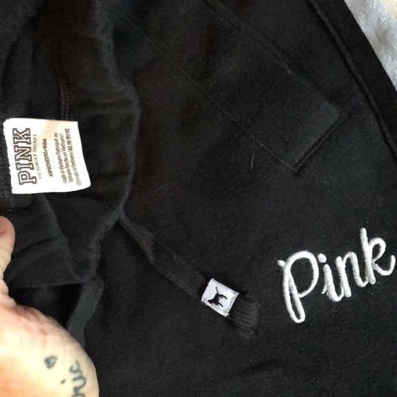 Pink🖤 - Picture 3 of 7